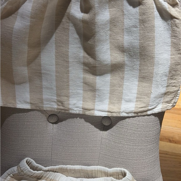 Gap linen two piece set - Picture 3 of 3